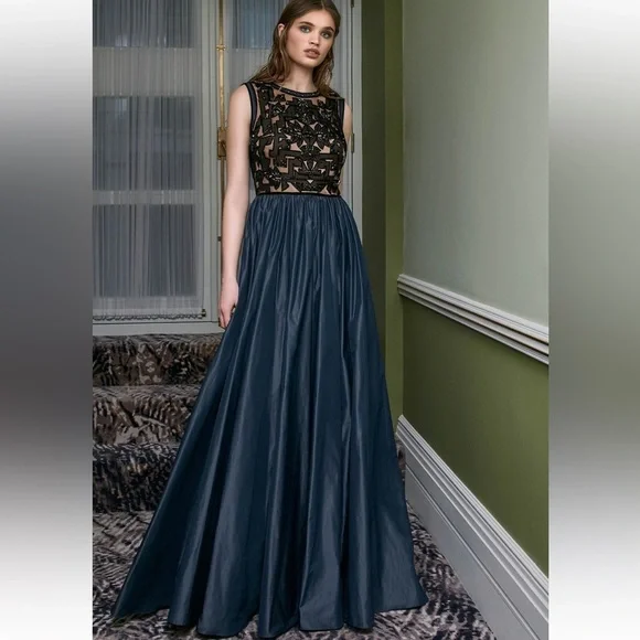 Jenny Packham Dresses | Jenny Packham Black & Blue Taffeta Embellished Sleeveless Party Gown . Size 4. | Color: Black/Blue | Size: 4 | Shefindsa's